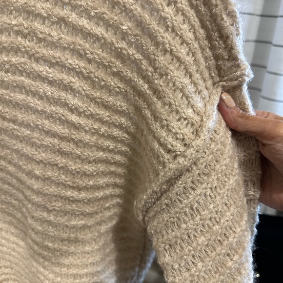 Aerie Soft Cream Cowl Neck Sweater size Small - Picture 6 of 6